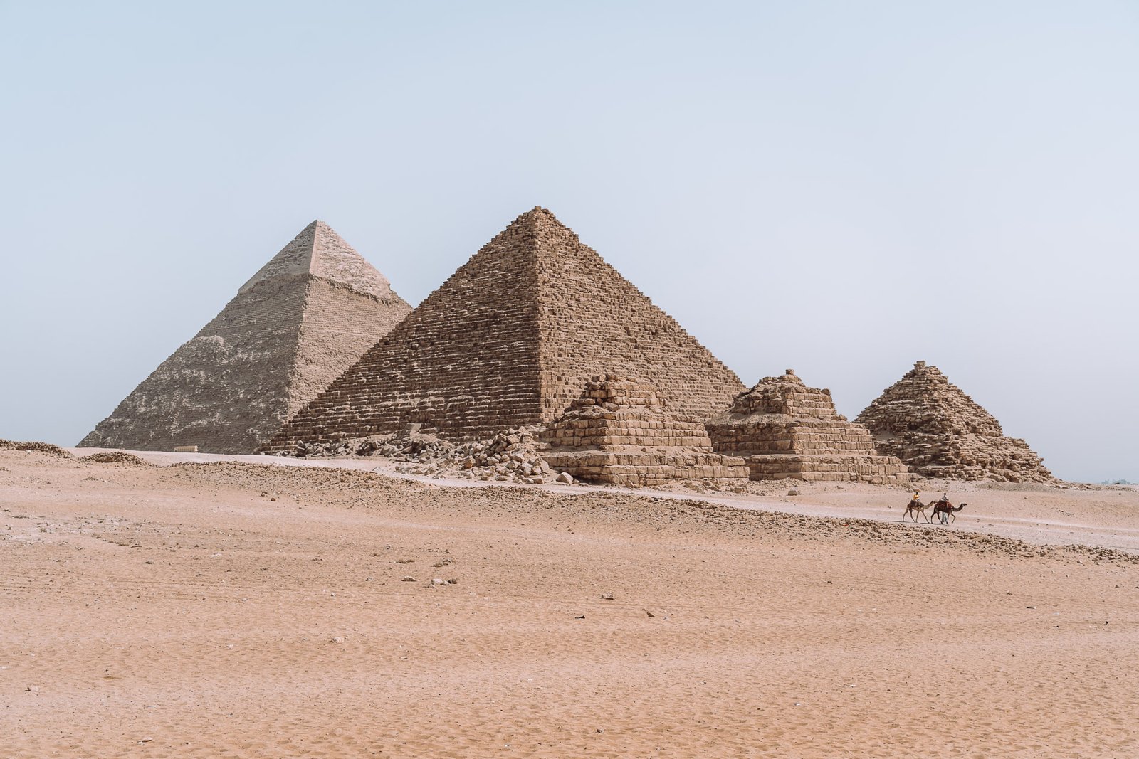 Visit The Pyramids of Giza without a guide + the 5 best viewpoints Visit The Pyramids of Giza without a guide + the 5 best viewpoints
