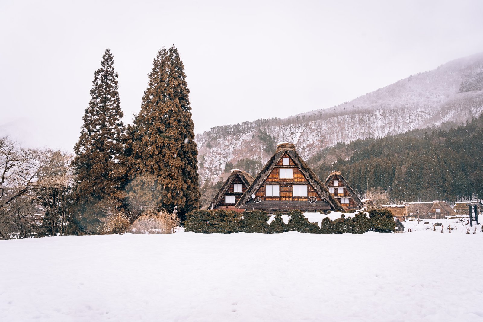Shirakawa-go in Japan: 5 great reasons to visit this fairytale village Shirakawa-go in Japan: 5 great reasons to visit this fairytale village