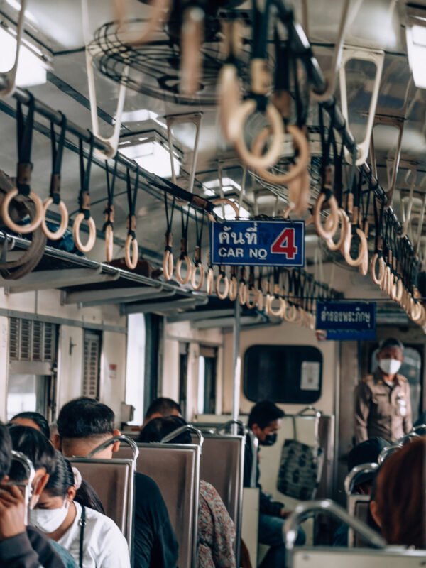 Thailand - Ayutthaya - Train ride - BLOGPOST HQ